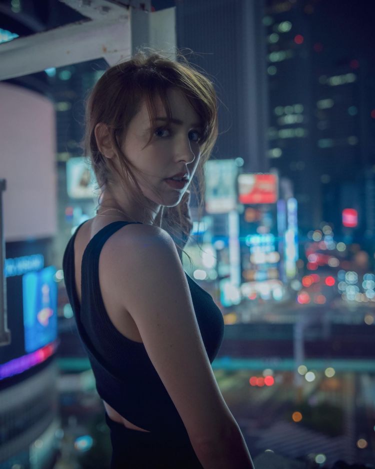 Stefanie Joosten Sexy Pic at Tokyo